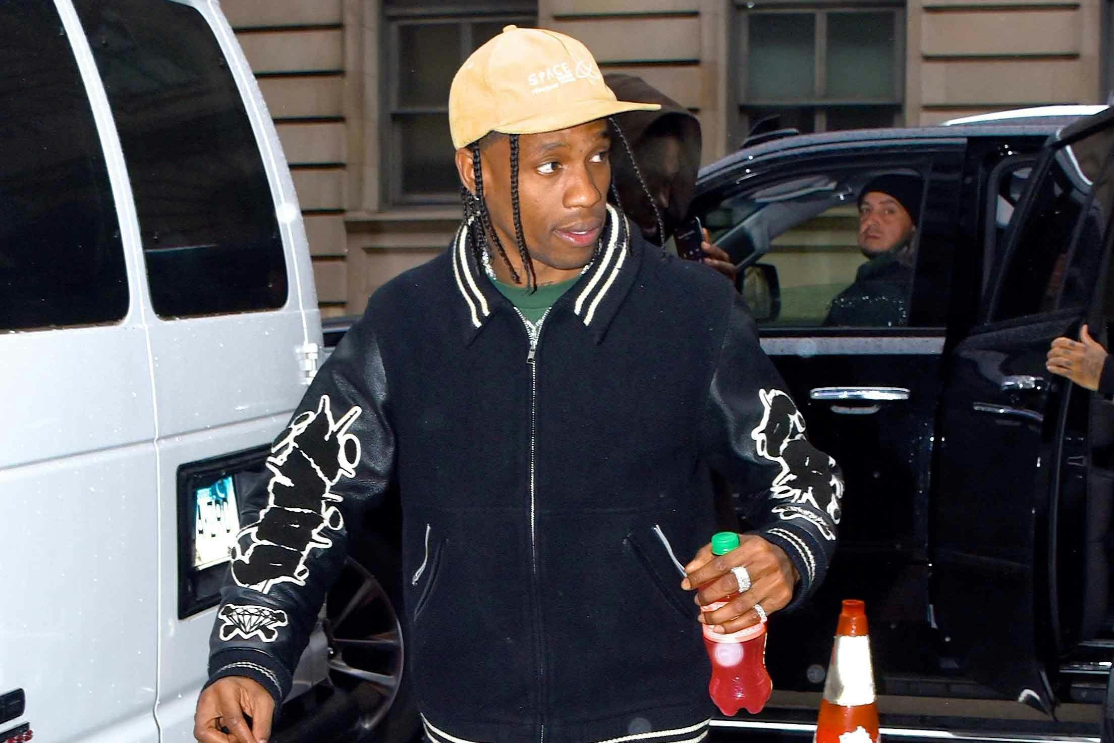 Travis scott cdg converse